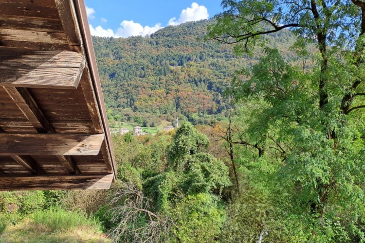 CASA RUSTICA CON SPLENDIDA VISTA A FASTRO