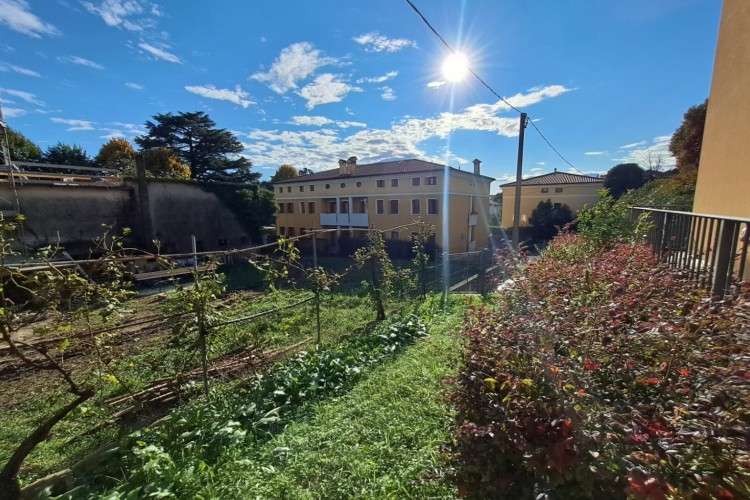 BICAMERE AL PIANO TERRA CON GIARDINO A PIEVE DEL GRAPPA